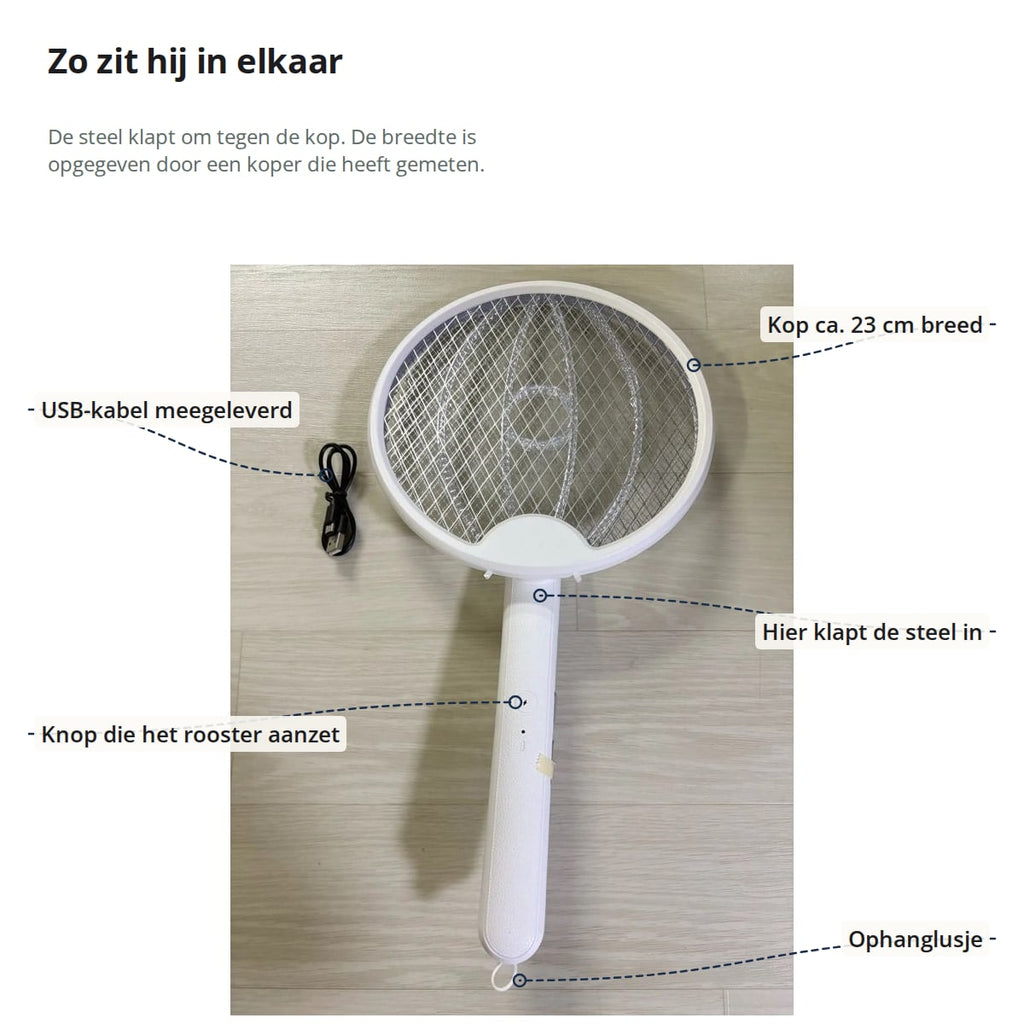 De vliegenmepper uitgeklapt, met aanduidingen: kop van ca. 23 cm breed, het scharnier waar de steel inklapt, de knop, de USB-kabel en het ophanglusje