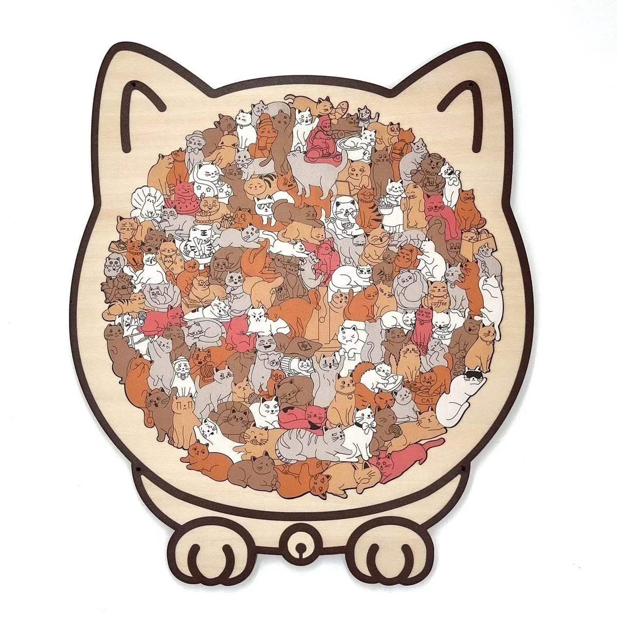 De houten puzzel in Maillard-kleuren, afgemaakt in de kattenlijst
